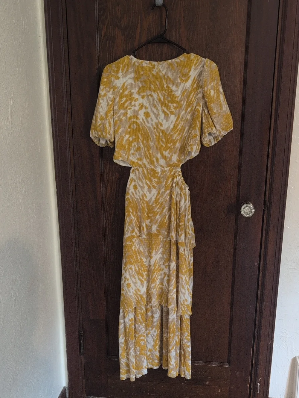 NWT Charles Henry Yellow Printed V-Neck Tiered Women's Dress Size Medium